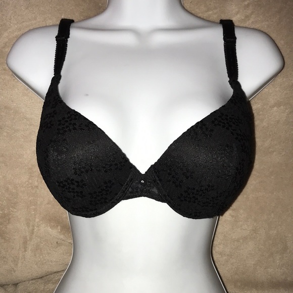 Victoria’s Secret 36C Black push up padded bra with floral detail 💕 - Picture 1 of 7